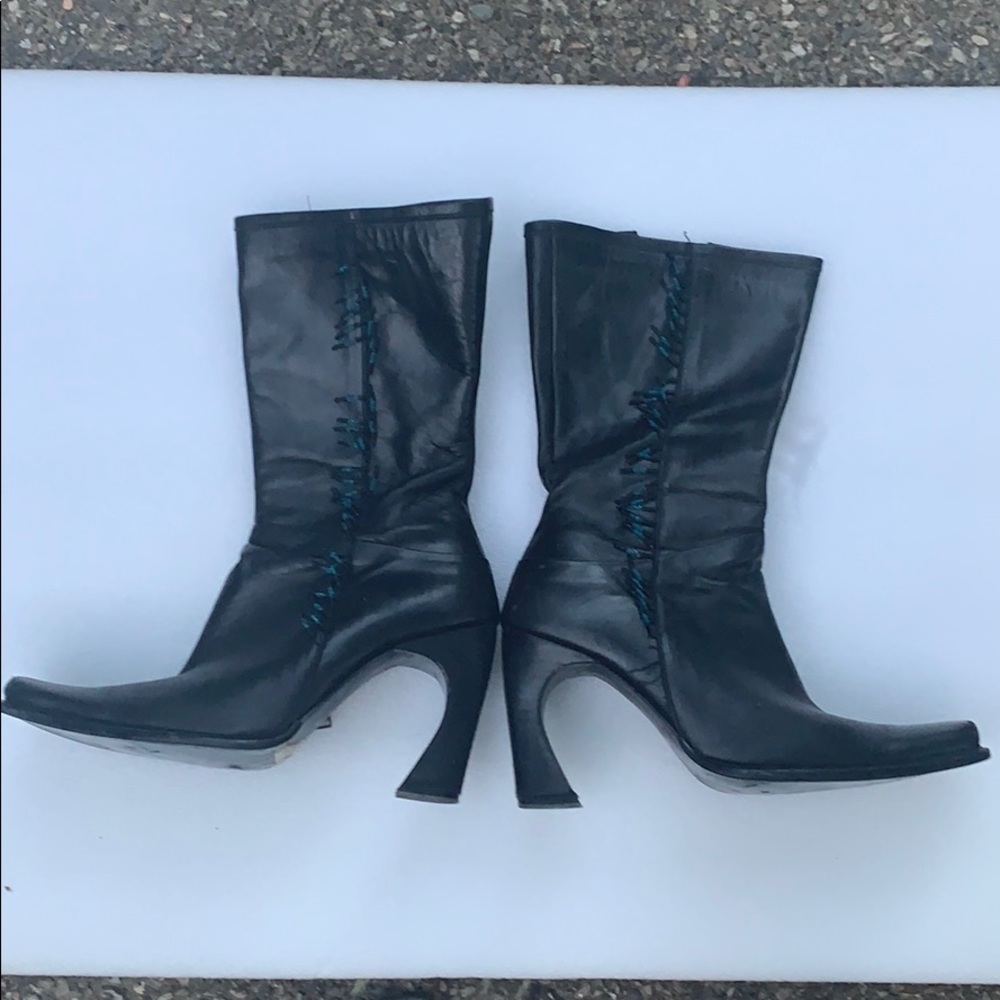 Woman’s size 6 leather boots